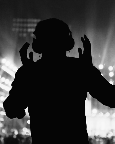 DJ